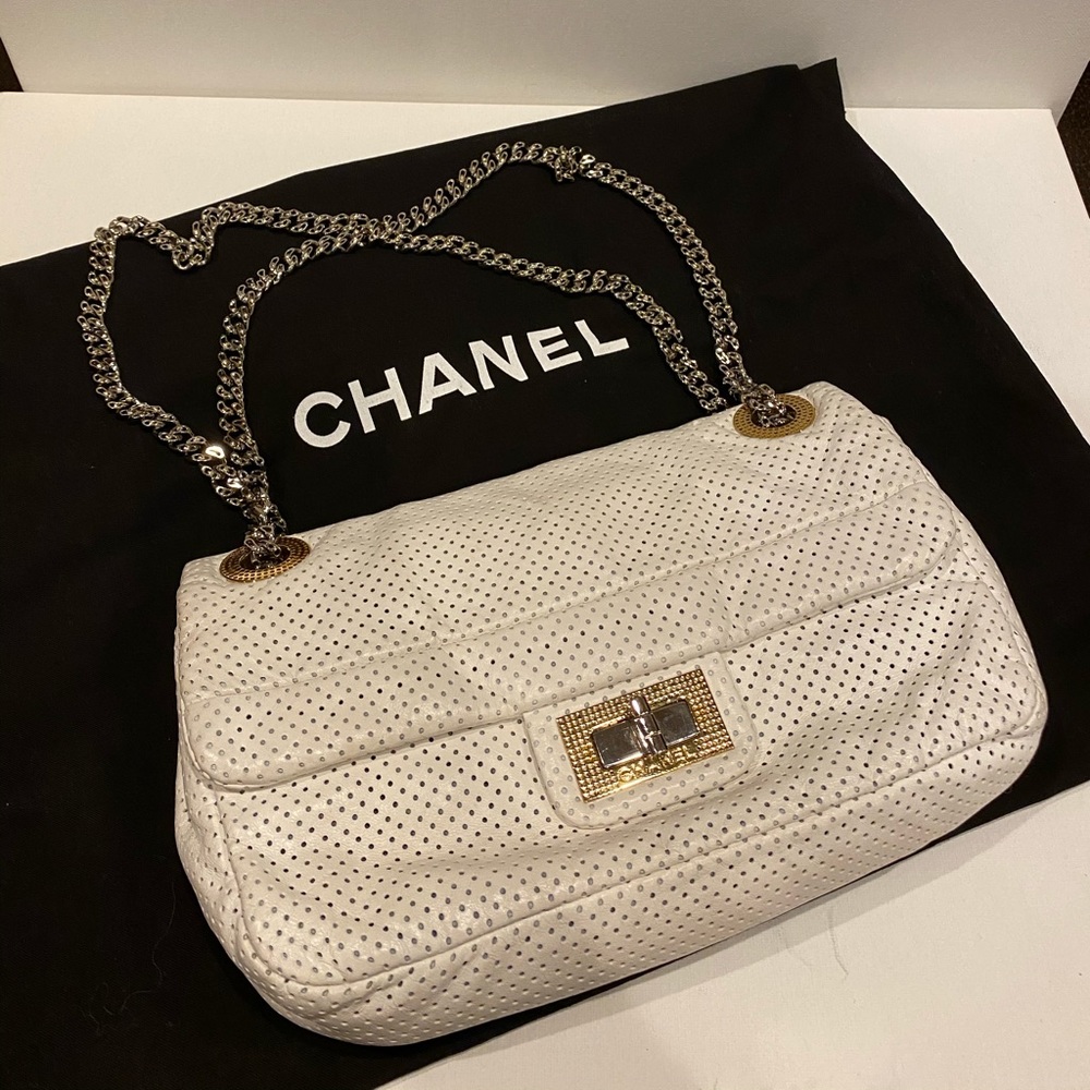 CHANEL Flap Bag